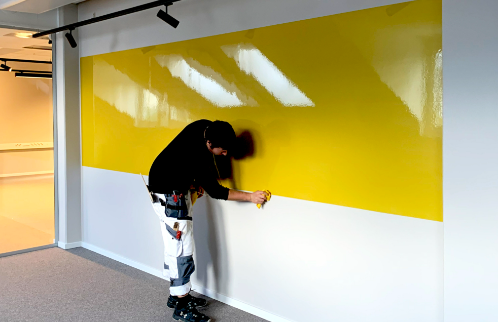 whiteboard whiteboardtavla pennor papper kontorsmaterial